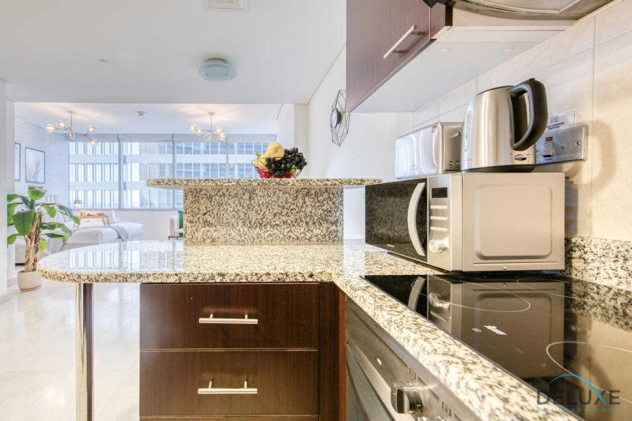Apartment Sleek At Sky Gardens Difc By Deluxe Homes Dubai